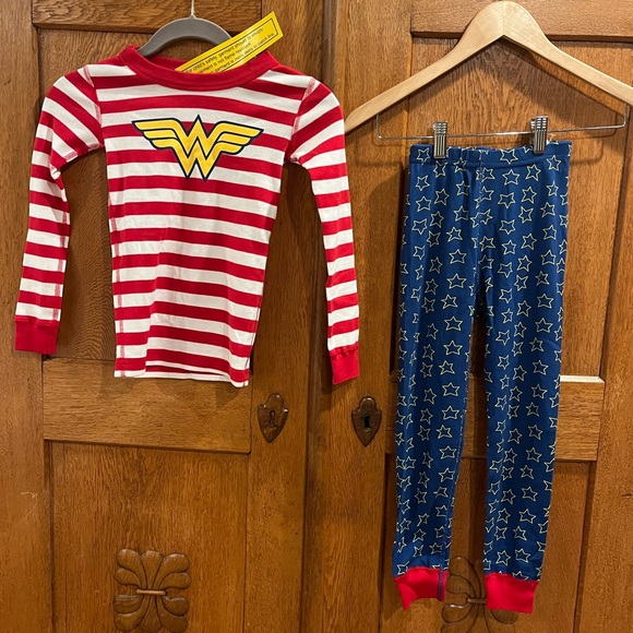 🆕NWT Hanna Andersson Children’s “Wonder Woman” Pajamas – Size 5 / 110cm - Picture 3 of 6